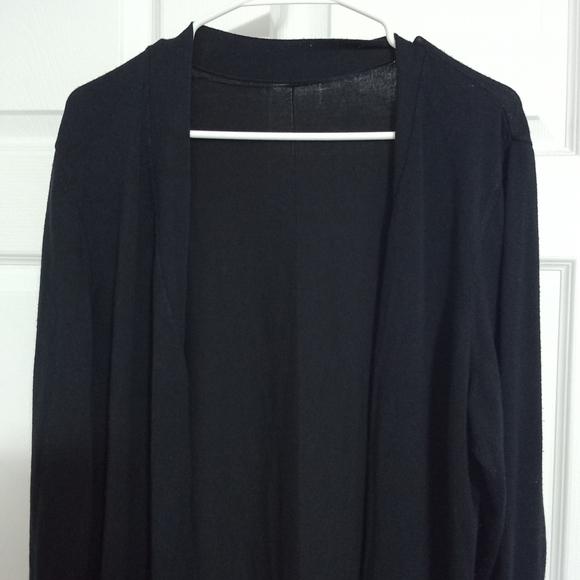 #411Primark Black Long Sleeve Open Front Cardigan. Size: Large - Picture 2 of 9